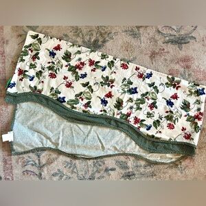 VTG Waverly Orchard Trail Scalloped Valance Dark Green Gingham Cottagecore 74”